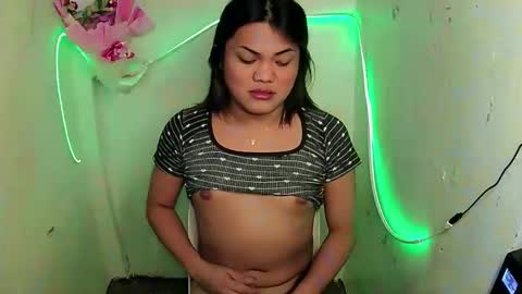 urhottie_bella online show from October 15, 2025, 6:02 am