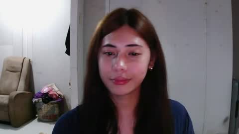 urhottie_nova online show from June 19, 2026, 11:36 am