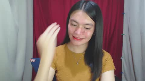 Snapshot of urhottiest_katey chatting on January 15, 2025, 6:19 pm Katey online show from January 15, 2025, 6:19 pm