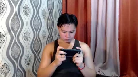 urhunky_ivan online show from January 5, 2025, 6:35 am