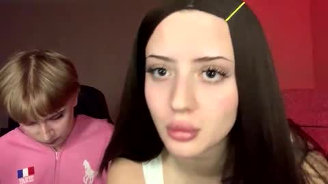 urkusak online show from November 9, 2025, 6:39 pm