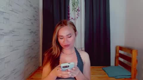 urlovely_che online show from March 10, 2026, 4:12 pm