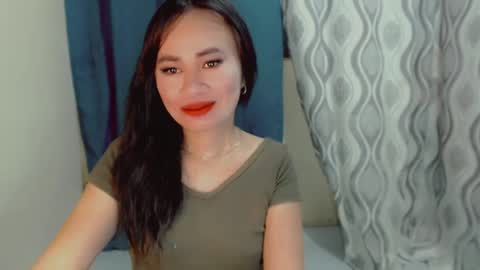 urlovely_che online show from July 5, 2026, 9:44 pm