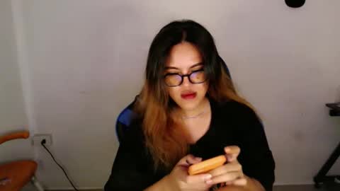 Snapshot of urlovely_hait chatting on January 15, 2026, 6:11 pm Sham online show from January 15, 2026, 6:11 pm