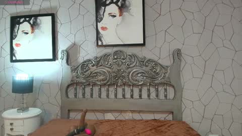 Snapshot of urlovex chatting on October 28, 2025, 6:32 pm Love online show from October 28, 2025, 6:32 pm