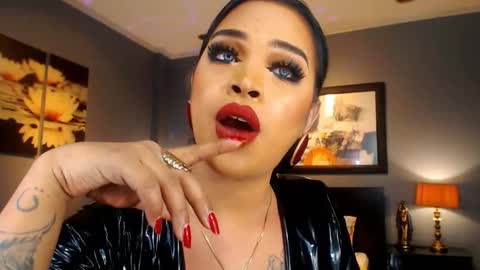 UrMajestyTyra online show from March 11, 2026, 2:06 am