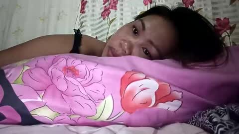 Snapshot of urmorena_girl chatting on October 12, 2025, 1:43 pm urmorena_girl online show from October 12, 2025, 1:43 pm