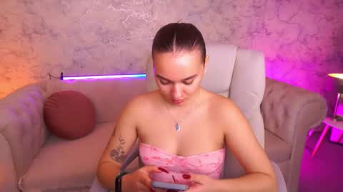 MusaPleasure online show from October 28, 2025, 7:56 am