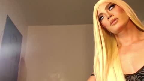Snapshot of urnauthy_ciliaxxx chatting on January 30, 2025, 9:15 am cecilia online show from January 30, 2025, 9:15 am