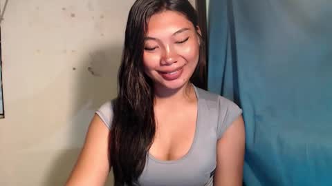 urpinay_sandra69 online show from June 5, 2026, 11:21 pm