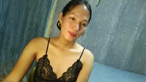 queen julia not into CHEAPGUY online show from October 23, 2025, 1:54 pm