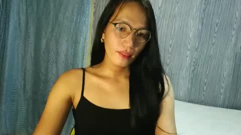 queen julia not into CHEAPGUY online show from November 30, 2025, 10:19 am