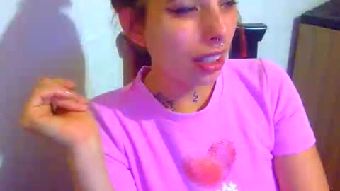 Aniie online show from October 16, 2025, 8:54 pm