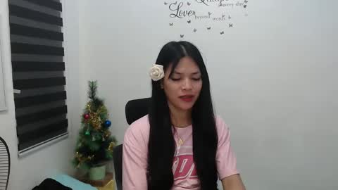 hi im kim online show from December 10, 2024, 1:44 pm