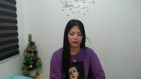 hi im kim online show from December 12, 2024, 1:10 am