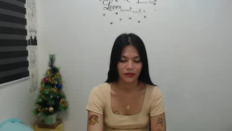 hi im kim online show from December 13, 2024, 5:49 am