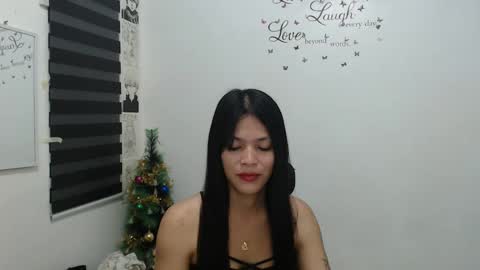 hi im kim online show from December 17, 2024, 12:22 pm