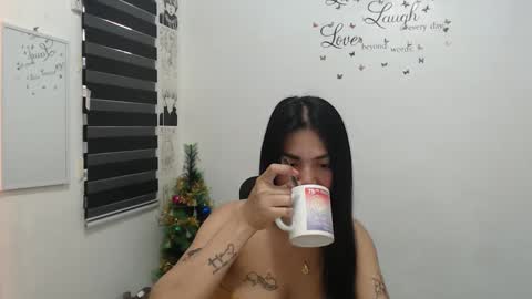 hi im kim online show from December 19, 2024, 12:13 am