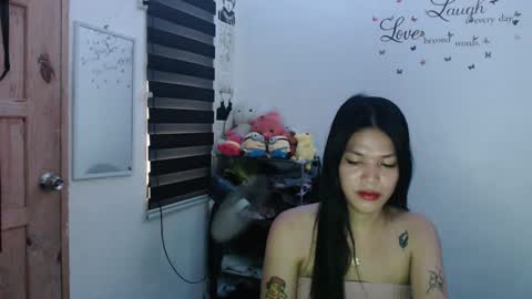 hi im kim online show from February 1, 2025, 7:36 am