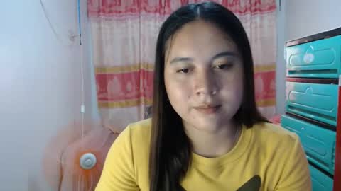 Snapshot of ursain_lyn chatting on March 8, 2026, 2:04 am Lyn online show from March 8, 2026, 2:04 am