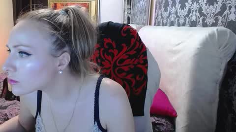 Snapshot of ursecrettreasure88 chatting on February 25, 2026, 11:42 am UrSecretTreasure88 online show from February 25, 2026, 11:42 am