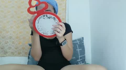 Snapshot of ursexy_pinay_skinny chatting on September 25, 2025, 5:44 am im jenny online show from September 25, 2025, 5:44 am