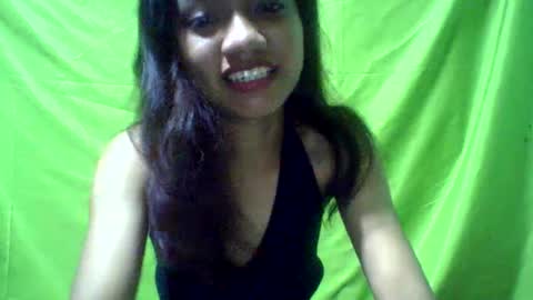 Snapshot of ursexydoll18 chatting on January 11, 2025, 12:07 pm Darlyn room online show from January 11, 2025, 12:07 pm