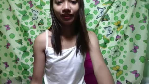 Snapshot of ursexydoll18 chatting on February 20, 2025, 5:44 am Darlyn room online show from February 20, 2025, 5:44 am