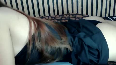 Snapshot of urskinny_girl chatting on February 10, 2025, 2:59 pm Jane online show from February 10, 2025, 2:59 pm