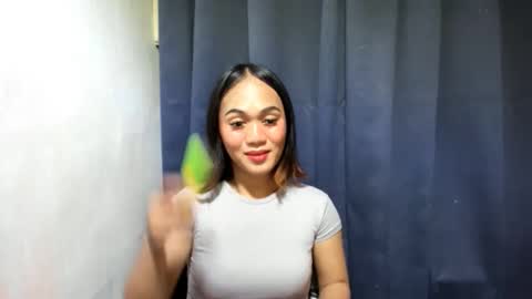 urslutty_mayie online show from November 16, 2025, 7:25 am