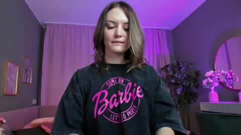 Snapshot of ursula_andresss chatting on February 3, 2026, 1:04 am Eva online show from February 3, 2026, 1:04 am