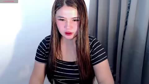 Snapshot of ursweet_ashley chatting on January 10, 2025, 9:44 am online show from January 10, 2025, 9:44 am