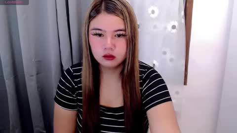 Snapshot of ursweet_ashley chatting on January 10, 2025, 10:36 pm online show from January 10, 2025, 10:36 pm