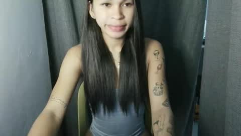Snapshot of ursweet_zeviixx chatting on March 16, 2026, 3:05 pm ursweet_zeviixx online show from March 16, 2026, 3:05 pm