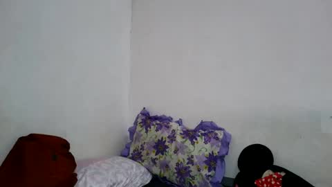 Snapshot of ursweetereca18 chatting on May 13, 2026, 8:01 am ERECA online show from May 13, 2026, 8:01 am