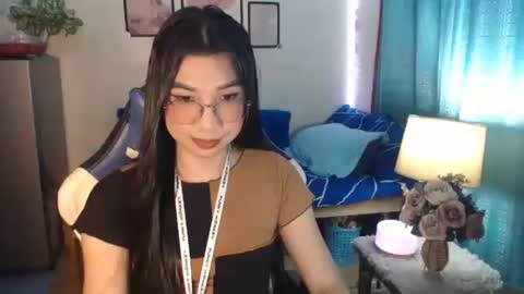 Snapshot of urwetasianprincessxx chatting on January 8, 2025, 10:26 am Ashley Kate Mateo Gray online show from January 8, 2025, 10:26 am