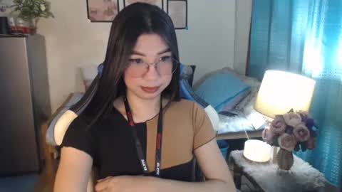 Snapshot of urwetasianprincessxx chatting on February 13, 2025, 8:06 am Ashley Kate Mateo Gray online show from February 13, 2025, 8:06 am