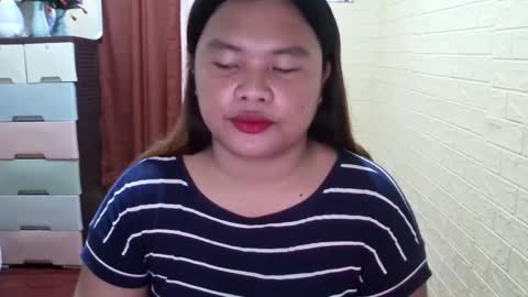 Snapshot of urwifematerial69_ chatting on February 3, 2025, 9:52 am Bella Miles Olivia online show from February 3, 2025, 9:52 am