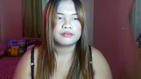 Snapshot of urwifematerial69_ chatting on February 19, 2026, 8:32 am Bella Miles Olivia online show from February 19, 2026, 8:32 am