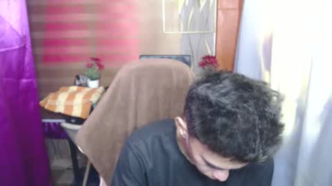 urwild_fuckerxx online show from November 18, 2025, 11:37 pm