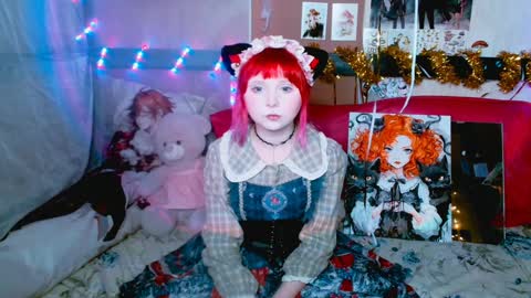 Snapshot of usagi_blush chatting on December 15, 2024, 3:31 pm Usagi Blush online show from December 15, 2024, 3:31 pm