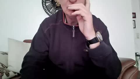 Snapshot of use2020 chatting on October 22, 2025, 8:36 am use2020 online show from October 22, 2025, 8:36 am