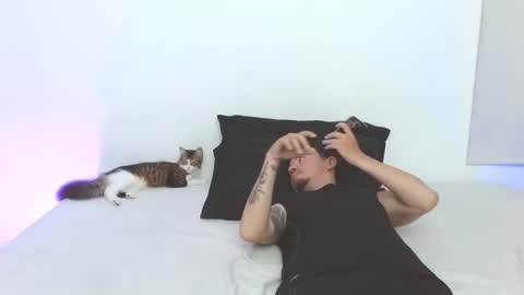 useronlypurple777 online show from November 15, 2025, 2:20 am