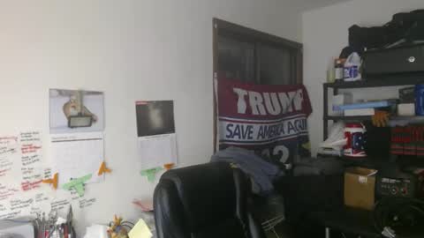 Eric online show from November 25, 2025, 11:43 am