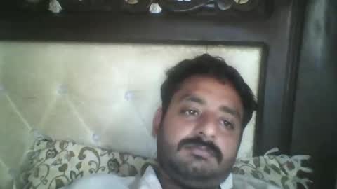 Snapshot of usman184 chatting on September 12, 2025, 1:28 am Mian184 online show from September 12, 2025, 1:28 am