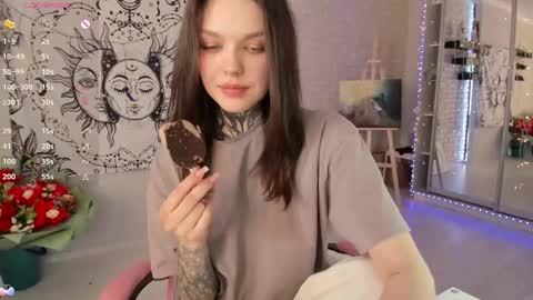 Eva online show from February 28, 2025, 1:25 pm