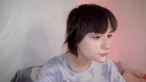 Snapshot of uwujudyosas chatting on March 5, 2026, 9:38 am Judy online show from March 5, 2026, 9:38 am