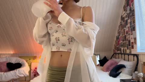 Snapshot of uwunikaa chatting on March 24, 2026, 1:05 pm Anika On vacation online show from March 24, 2026, 1:05 pm