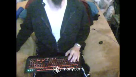 Snapshot of v1rg1nhunter chatting on May 31, 2026, 2:42 am v1rg1nhunter online show from May 31, 2026, 2:42 am