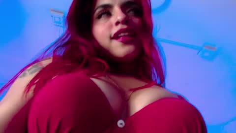 Snapshot of vaaleriee_miller_ chatting on December 6, 2024, 5:22 pm valeriee miller online show from December 6, 2024, 5:22 pm